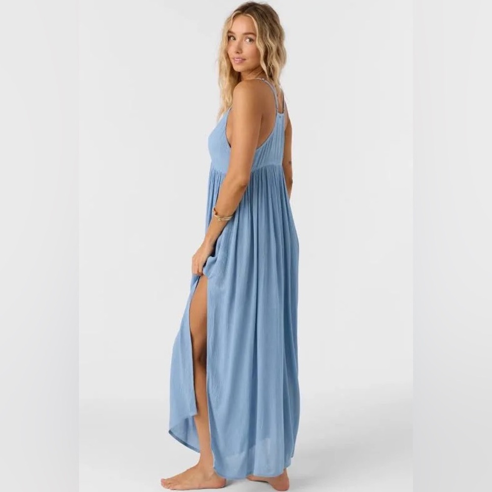 Flowy Blue Maxi Dress - Picture 2 of 8